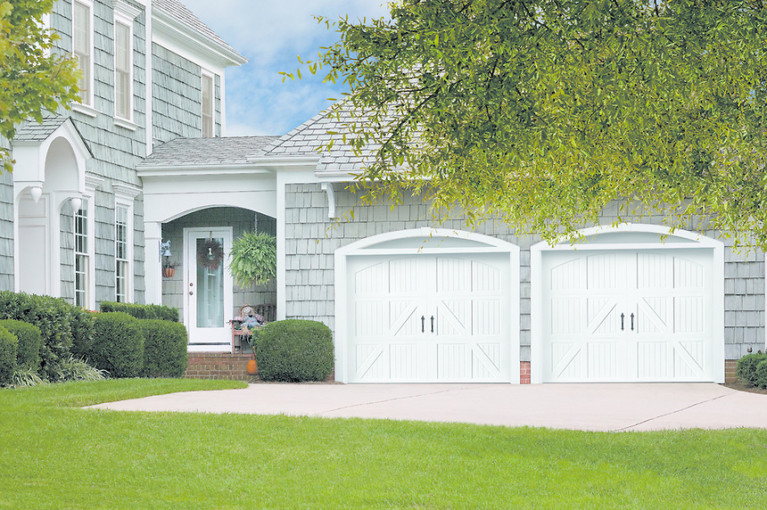 lucurn-armarr-garage-door-white
