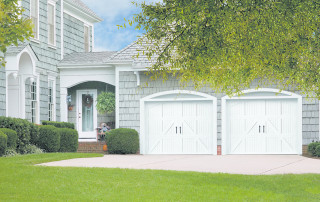 lucurn-armarr-garage-door-white